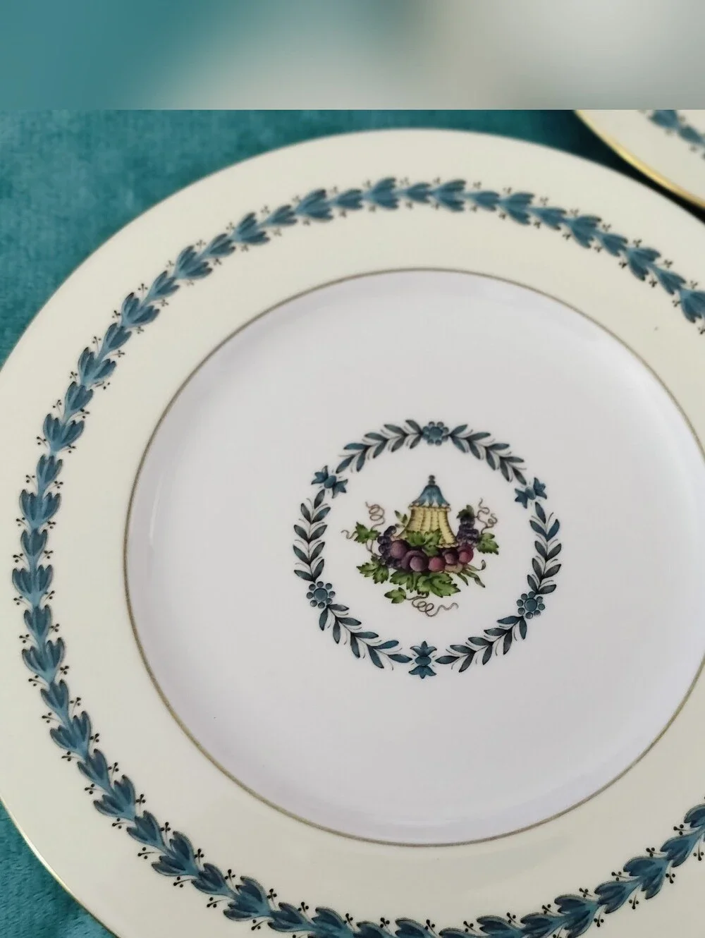 Vintage Wedgwood Bone China Dinner Plates – 